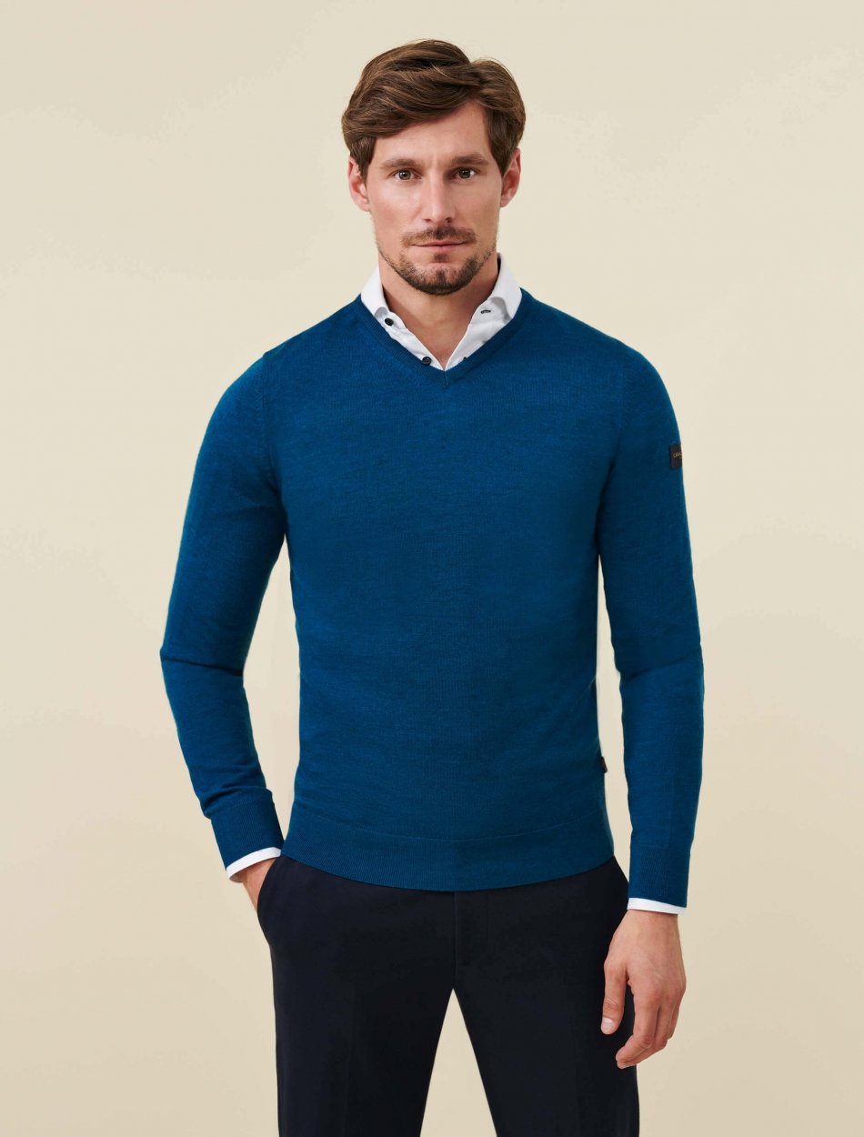merino v neck shirt