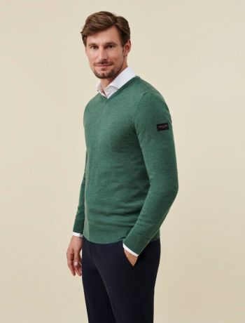 Merino V-Neck Pullover