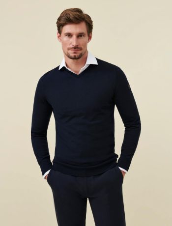 Merino V-Neck Pullover