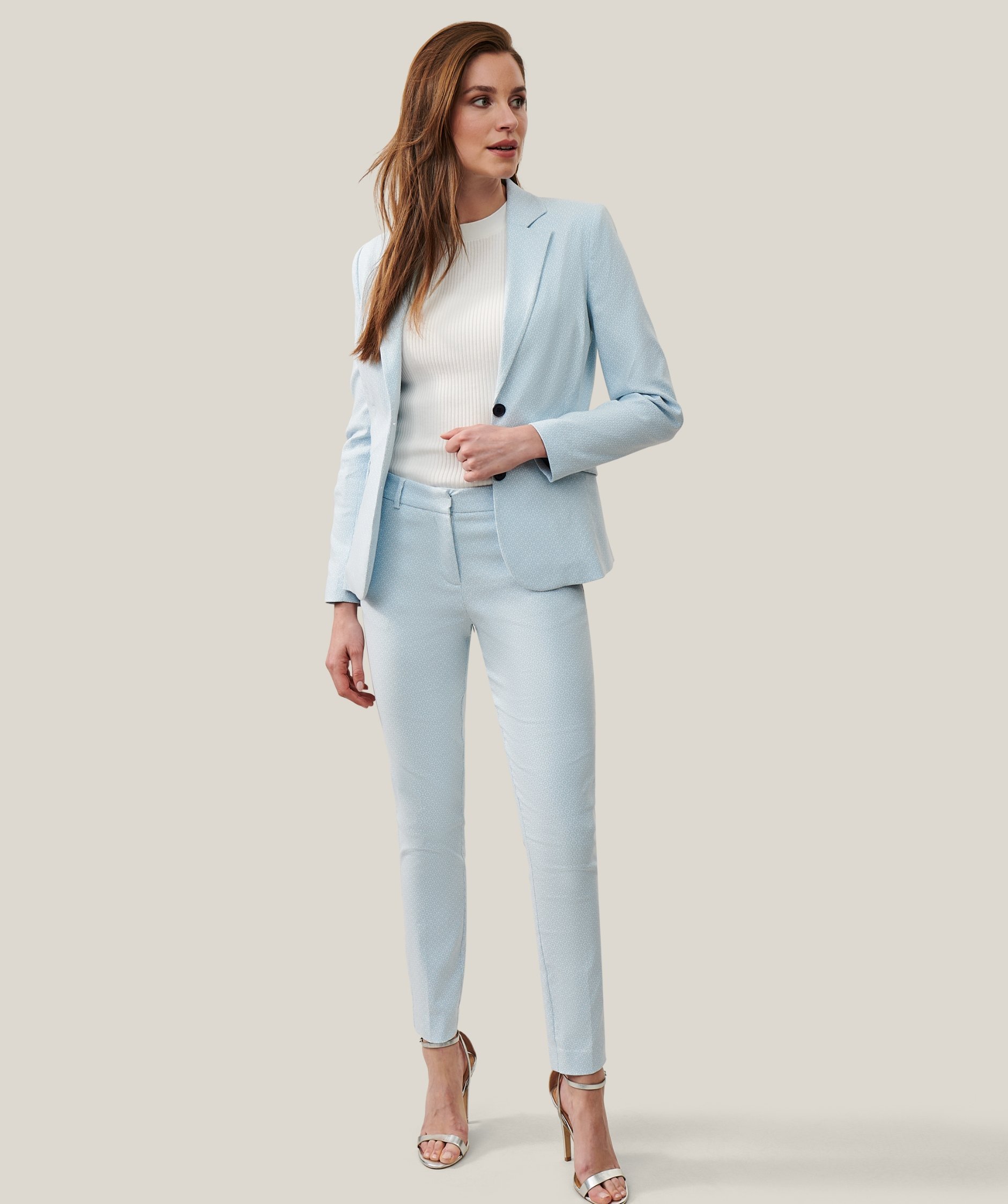 Erbina Suit light Blue